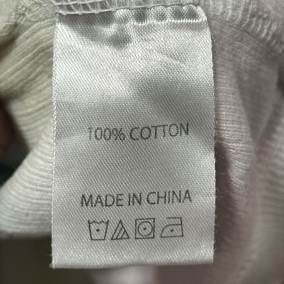 CHICKA D Women’s Tie Dye Smiley Face Sweater Size L - Picture 5 of 5